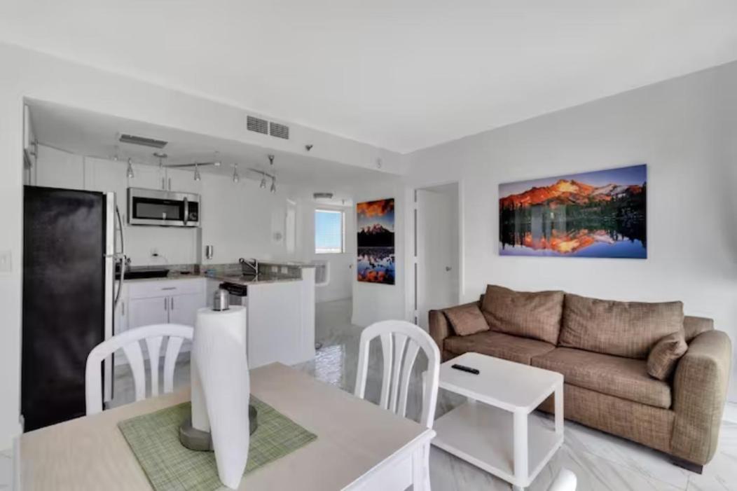 Enclave Apartments At International Drive Orlando Room photo
